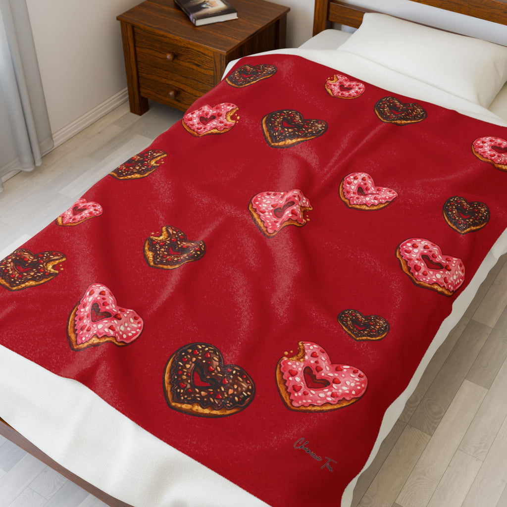 “Donut Hearts” Velveteen Plush Blanket